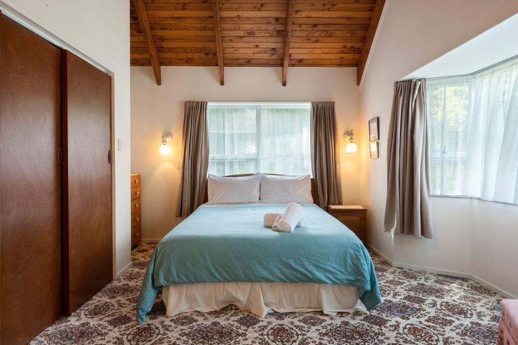 Villa Charming Hideaway Lago Lago Taupo Esterno foto