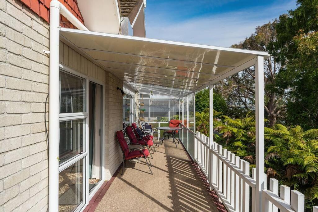 Villa Charming Hideaway Lago Lago Taupo Esterno foto