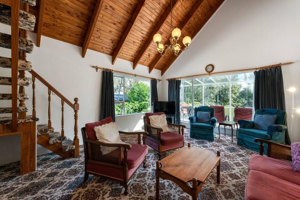 Villa Charming Hideaway Lago Lago Taupo Esterno foto